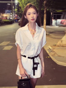 Korean Style Summer Fashion Set Ultra High Sensation Short Sleeve V-Neck Shirt And Shorts Two-Piece Set Womens Clothing