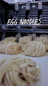 บะหมี่ไข่ไล้กี่เส้นมาตราฐาน (ห่อเล็ก 500 กรัม) มี10ก้อน/ห่อ ปลอดภัยไม่มีสารกันบูด