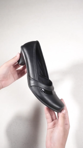 Rubyshop.id - Sepatu Kerja Wanita Kulit Syntetic Black Doff 4cm