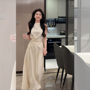 QFN | Fashionable Two Piece Set Elegant Womens Wear