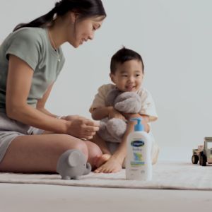 Cetaphil Baby Daily Lotion 400ml for Newborn and Toddler | Hypoallergenic & Gentle with Shea Butter & Sunflower Seed Oil | Moisturizes & Protects Baby’s Skin for 24 Hours | Pediatrician Recommended