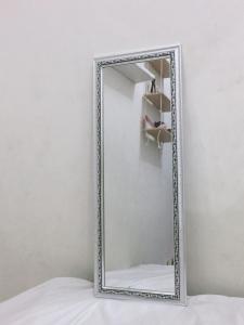 kaca cermin dinding Cermin gantung ukir 65 x 25