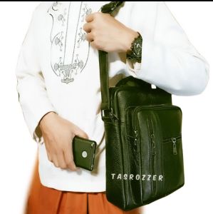 Tas slempang pria kulit sapi simon pria untuk pengajiankantorankuliahan dan liburan