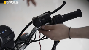 Murah !!! Voltmeter Digital Usb Double Charger Hp Di Stang Motor - Dual Usb Charger Hp Plus Voltmeter 12v