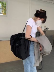 Classic Oxford Cloth Tote Bag Large Capacity Commuter Nylon Single Shoulder Bag Fashionable Trendy Handbag Casual Simplicity