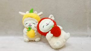 Boneka Animal Sheep Fruith: Boneka Domba Pegang Buah Lucu