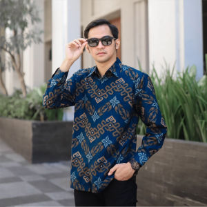 Baju batik pria lengan panjang warna biru elegan premium kemeja kantor kerja mewah