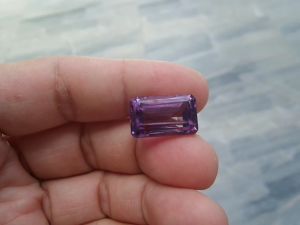 PY Beauty+++ ร้านนี้ขายแต่ของแท้ 16.25 กะรัต พลอยอเมทิสต์ ( Natural Amethyst ) คู่แท้ - รูปร่างเพื่อให้สวยงามมั่นใจ!