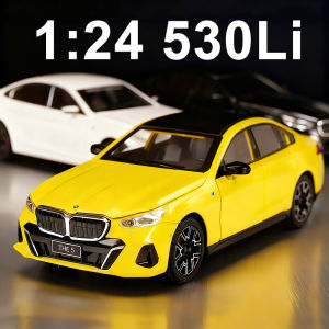 1:24 530Li X5 Diecast Model Toys Alloy Car Sound Light Pull Back Doors Opened Miniature Sportscars for Childrens Christmas Gift
