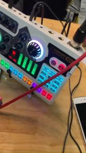 Bộ Soundcad X5 tích hợp nguồn 48V và mic takstak K320 có giá đỡ mic cao cấp âm thanh cực hay tặng giá đỡ điện thoại và tai nghe