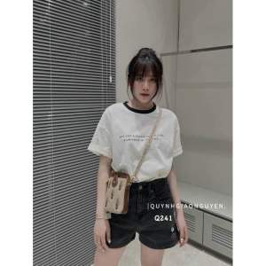 Quần short jean nữ quần jean co giãn thêu gấu màu đen dễ mix đồ phong cách Hàn Quốc