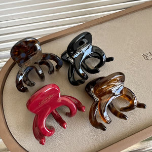 2024 New Thickened Medium Size Shark Clamp Hair Clip Letter Design Fashionable Hair Accessories for Women Hair Styling
