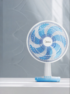 Midea | High Power Quiet Oscillating Desk Fan