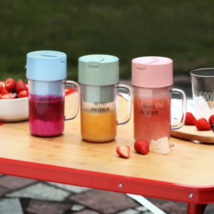 Electric juicer Cup 500ML USB Charging Smoothie Milkshake Mixed Blender Portable Mini juicer With Straw Fruit Vegetable Blender Mixer Cup