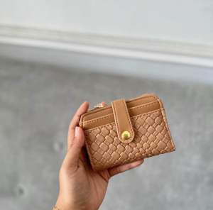 Dompet Wanita lipat motif Anyam Felian dan Sevica New arrival