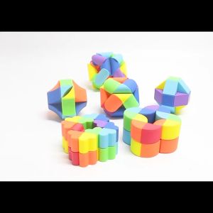 Đồ chơi Rubik Rắn Magic Rubic Snake xếp hình cao cấp biến hình đa dạng cho bé thỏa sức sáng tạo đa dạng hình thể khác nhau