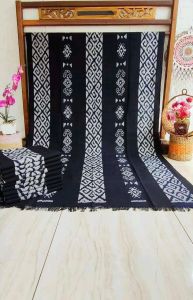 KAIN TENUN BLANKET MOTIF SUMBA LOMBOK NTT