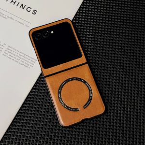 szhaiyu | Luxury Retro Plain Vegan Leather Magnetic Phone Case for Motorola Mote Razr 50 60 70 Ultra Protective Cover Wireless Charging
