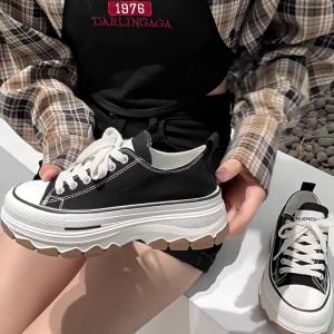 รองเท้าแฟชั่นส้นหนาสีขาวสไตล์เกาหลีด้านในเพิ่มความสูงนักเรียนลำลองแฟชั่นพื้นนุ่ม รองเท้าผ้าใบกีฬา คู่หมวก 58cm