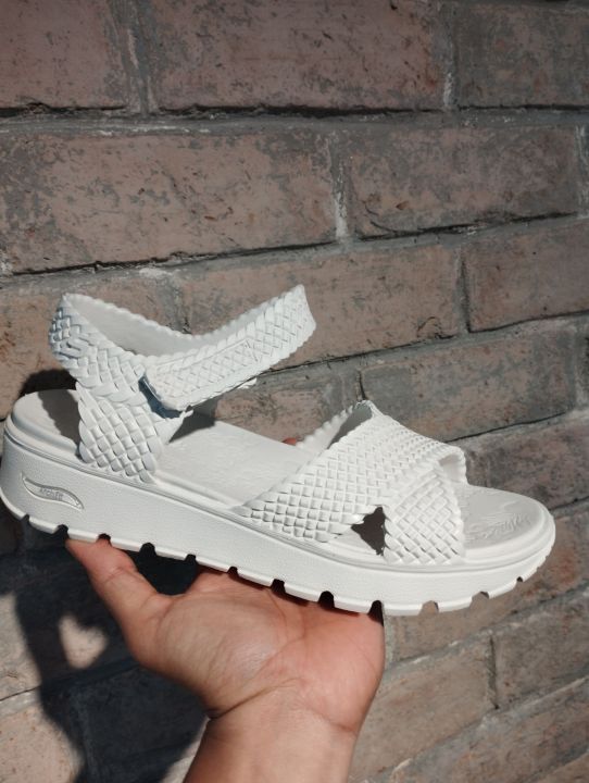 skechers cali footsteps