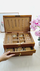 All Wooden Jewelry Storage Box with Lock High-End Refined and Simple Large Capacity Large European Luxury Jewelry Box Antique
