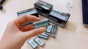 Hộp 40 viên pin Toshiba aaa