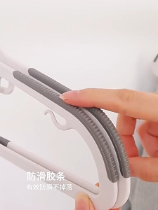 Móc Treo Quần Áo Chống Trượt Đầu Móc Xoay 360 độ Chất Nhựa Cao Cấp Bền Bỉ Chịu Được Vật Nặng