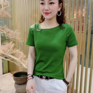 เสื้อยืดแขนสั้นผู้หญิงฤดูร้อนปี 2024 ดีไซน์ใหม่ คอวี ผ้าตาข่าย ไหล่เดียว เสื้อเชิ้ตทรงหลวม สไตล์เกาหลี