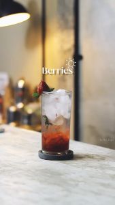 JINGGA Strawberry Syrup 1000 ml - Sirup Flavour Strawberry Untuk Coffee Mocktail Cocktail