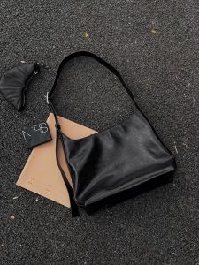 Retro Fancy Large Capacity Totes Special-Interest Design Fashion Underarm Bag Womens All-Match Commute Shoulder Messenger Bag