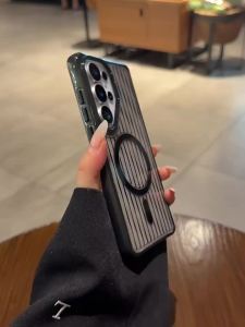 Transparent Black Wavy Texture Magnetic Charging Shockproof Phone Case