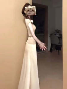 Fashionable V-Neck Set Unique Design Half-Skirt Top Not Repeating Style Complete OOTD Summer 2025 Cotton Short Sleeve Womens Ensemble