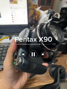 Máy ảnh Pentax X90 cảm biến CCD 12.1Mpx zoom 26x