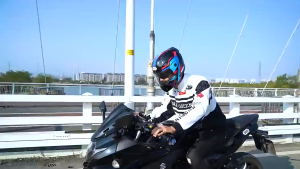 G-Y【2 in 1】หมวกกันน็อคสุดเท่  เต็มใบ เปิดคางได้  2 โหมด  ดีไซน์ใหม่ล่าสุด  ลดเสียงรบกวน  ลดแรงต้านลม