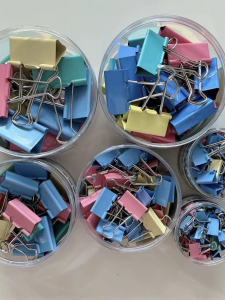 Kẹp Kéo Đuôi Dài Nhiều Màu Sắc Kẹp Đuôi Chim Kẹp Sắt Dải Màu Sắc 15-51mm Hộp Đựng 4 Màu 98 Nhân Dân Tệ