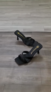 [ẢNH THẬT-FREESHIP] Dép nữ quai chéo gót nhọn ROSATA RO721 - 7p - Đen Kem - BKSTORE