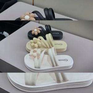 PiShops รองเท้าแตะเท่ๆ รองเท้าใส่ในบ้าน รองเท้าแตะหญิง มาแรงมาก เบา วัสดุ ทรงสวยน้ำหนัก การเงิน น้ำหนัก ตัวติดการ์ตูนเป็นน้องฟอง สุดฮิตใครตาม สีสวยมาก คุณค่าดี