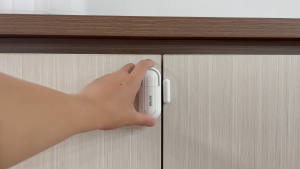 Wireless Magnetic Door Window Sensor Alarm with Remote | 140dB Anti-Theft Siren | Home Office Entry Security | SOS Help Button | Easy Install | DA09-RC07