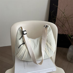 [Hot-selling womens bags] Large-capacity bags womens new trendy fashion and lightweight shoulder bags versatile tote bags Korean version simple messenger bags