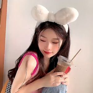 Aksesoris Rambut Gaya Korea: Bandana Pom-Pom Bulu & Karakter Lucu