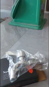 Chất liệu hợp kim mạ crom cao cấp Độ bền cao dễ dàng lau chùi An toàn khi sử dụng Đầu ren chờ kết nối 21mm