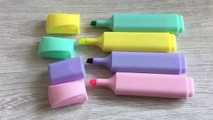 Highlighter Pen Set for School Office  Supplies Stationery 4 color Student Note Book Marker Outline Pen Creative Color