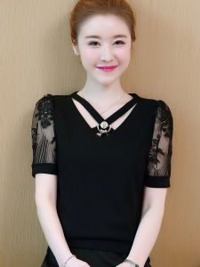 Lace Short Sleeve T-Shirt Women Loose Waist Shaping Summer Fashionable Shirt Korean Style V-neck Classic Pattern Polyester Fiber