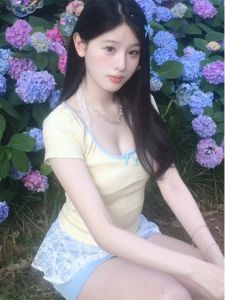 Áo Thun Nữ Tay Ngắn Ôm Vừa Vặn Màu Vàng Mùa Hè Cổ Tròn Cạp Cao Phong Cách Hàn Quốc Chất Liệu Cotton Thường Ngày