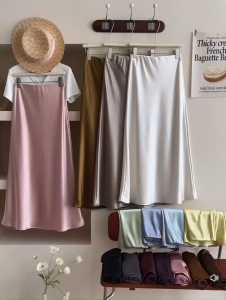 Chân váy satin cách điệu thiết kế dáng dài tôn dáng đẹp xòe nhẹ chữ A cao cấp - 55Kg.Linh