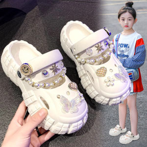 Princess Themed Girls Summer Slippers Fashionable Hole Design Childrens Sandals Anti-Slip EVA Material Suitable for Boys And Girls