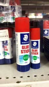 กาวแท่ง STAEDTLER รุ่น 920 กาวแบบหมุน ติดแน่น ทนนาน เหนียว 8กรัม และ 35กรัม สเต็ดเล่อร์ | KKNT