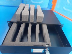 ngăn kéo 2u đựng micro có mút 4 tay mic