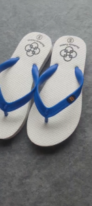 dép xỏ ngón size từ 35 dến 39 có nhiều màu chất liệu cao su quai dẻo mềm mang êm chân siêu bền đế chống trơn trượt tiện lợi đi chơi đi dạo phố.