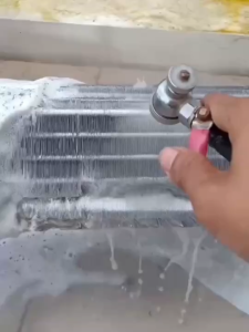 TCN1 น้ำยาล้างคอยล์แอร์ สูตรพิเศษ ช่วยขจัดคราบสะสม ล้างได้ทั้งคอยลร้อนคอยล์เย็น แอร์บ้านแอร์รถยนต์ ไม่มีส่วนผสมของโซดาไฟ